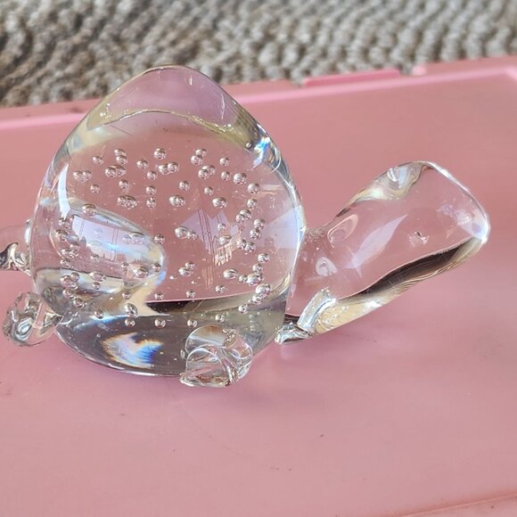 Vintage Turtle Glass Paperweight with Controlled Bubbles - Picture 3 of 4